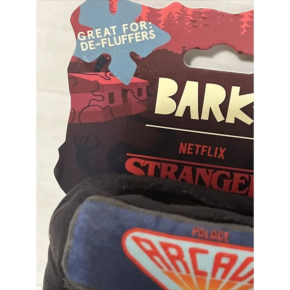 Bark Dog Toy Stranger Things Show Arcade Game Plush Squeaker Crinkle Fluff NEW
